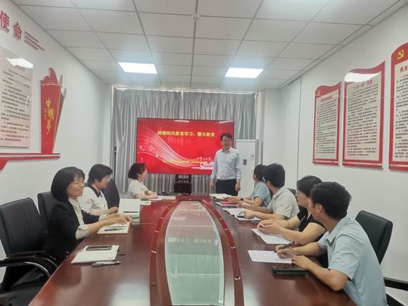 8ec15192b826d60a849329ad9bb4881